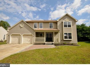 53 Glen Burnie Dr, Sicklerville, NJ 08081