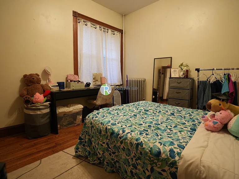 21 Gibbs St #2 — Photo 9