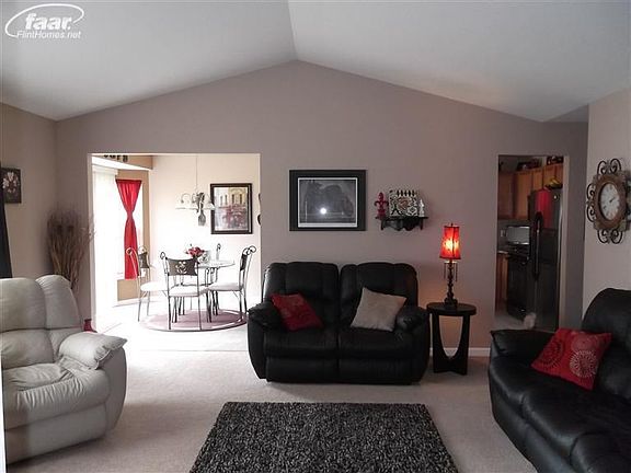 3rd image of 3215 Centennial Oak Ct