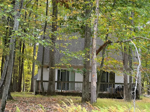 107 Butternut Rd, Milford, PA 18337