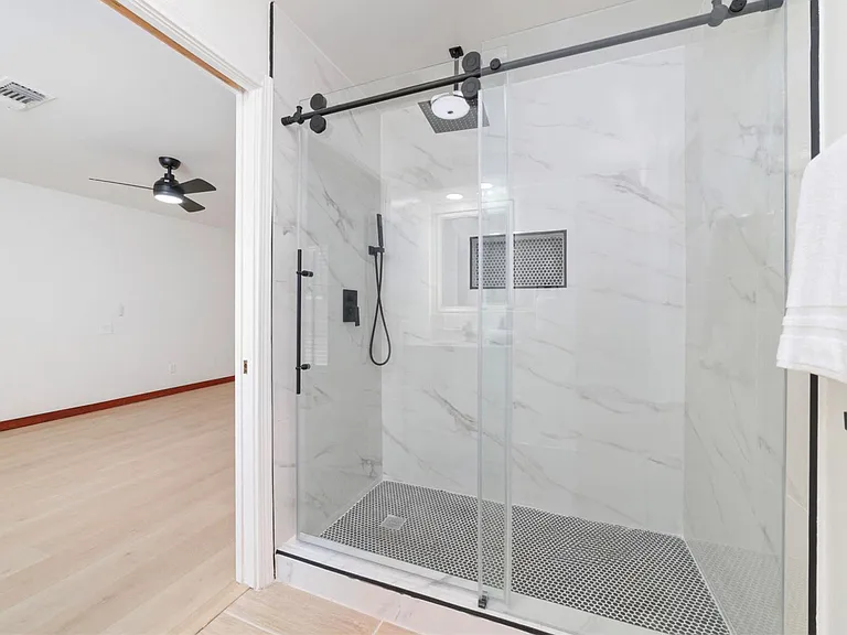 11411 Ash Creek Dr — Photo 21