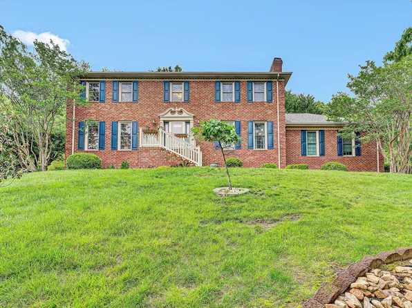 5643 Orchard Valley Cir, Roanoke, VA 24018