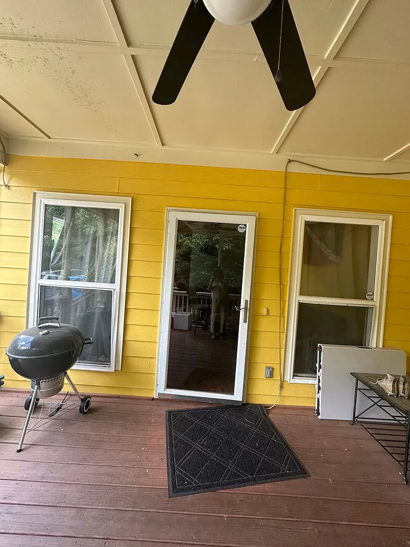 Large 4 Bedroom, 3 bathroom house near Downtown — Photo 4