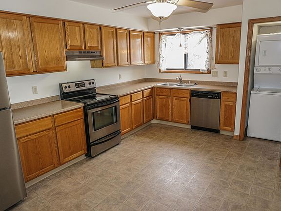 5th image of N58W23833 Hastings Ct