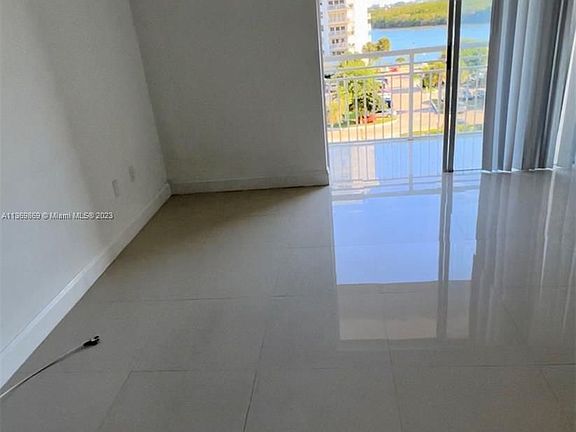 5th image of 400 Kings Point Dr APT 621