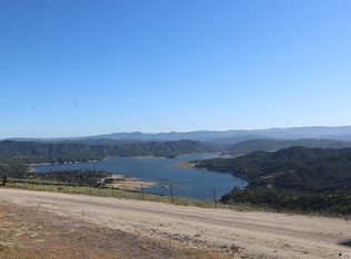 1180 Lake Shore Ln, Bradley, CA 93426