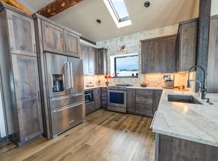 13013 Little Holland Rd, Manhattan, MT 59741