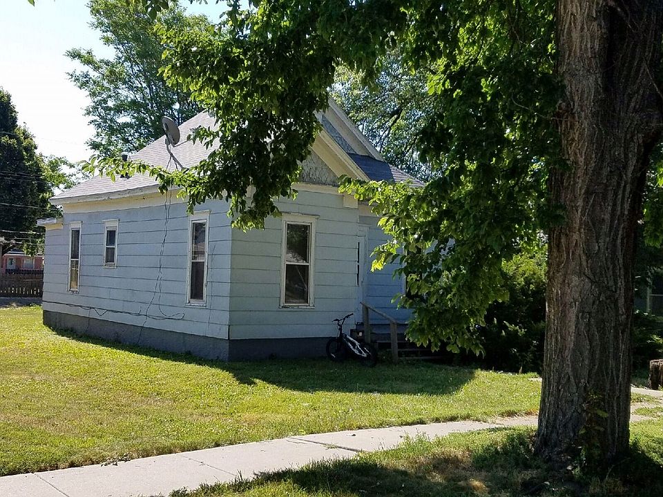 2nd image of 1014 N Grant Ave