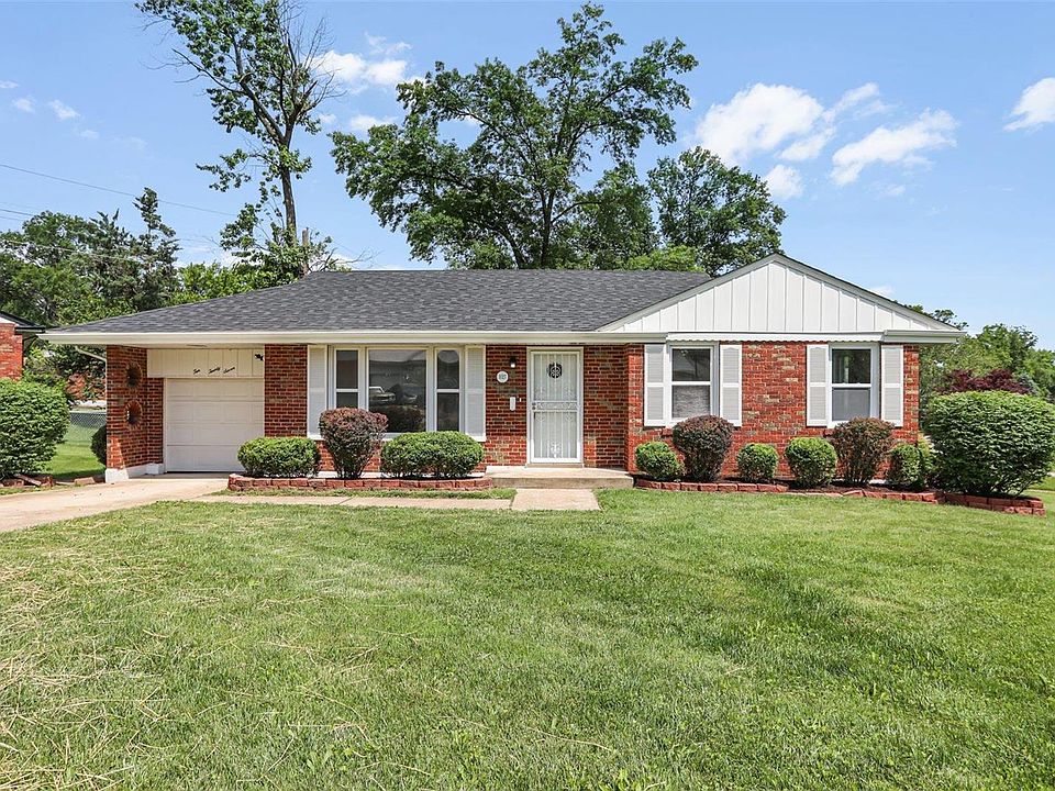 1st image of 1027 Fontaine Pl