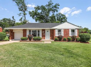 1027 Fontaine Pl, Saint Louis, MO 63137