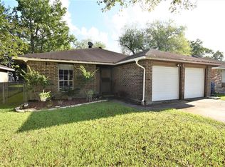 4814 E 38th St, Dickinson, TX 77539