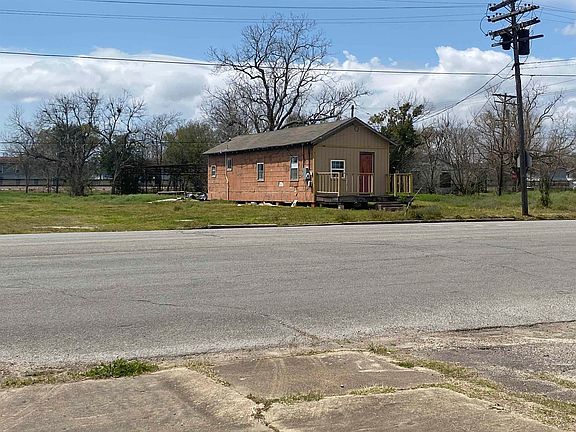 3rd image of 1201 Houston Ave