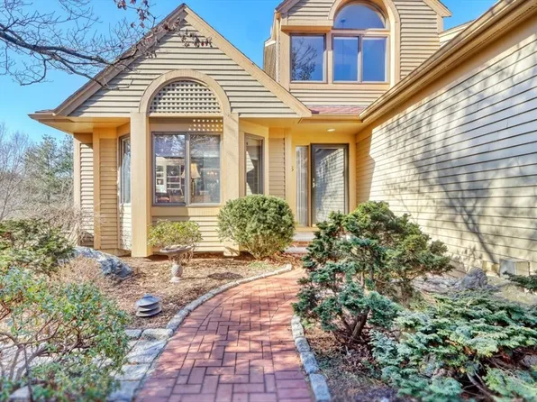 7 Wainwright Rd Unit 5, Winchester, MA 01890