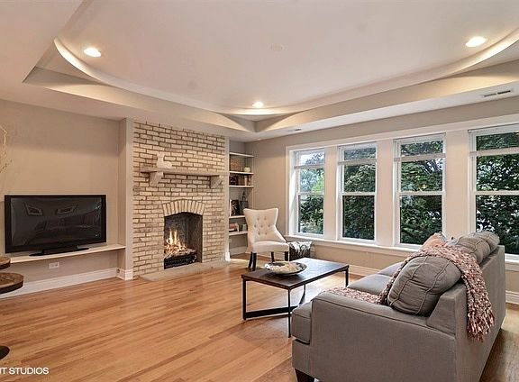 2nd image of 1264 W North Shore Ave #2