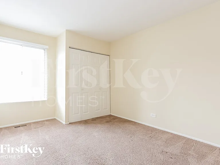 185 Mulford Dr — Photo 12