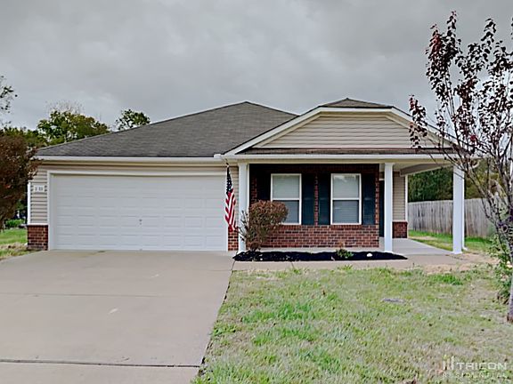 2nd image of 2753 Sutherland Dr