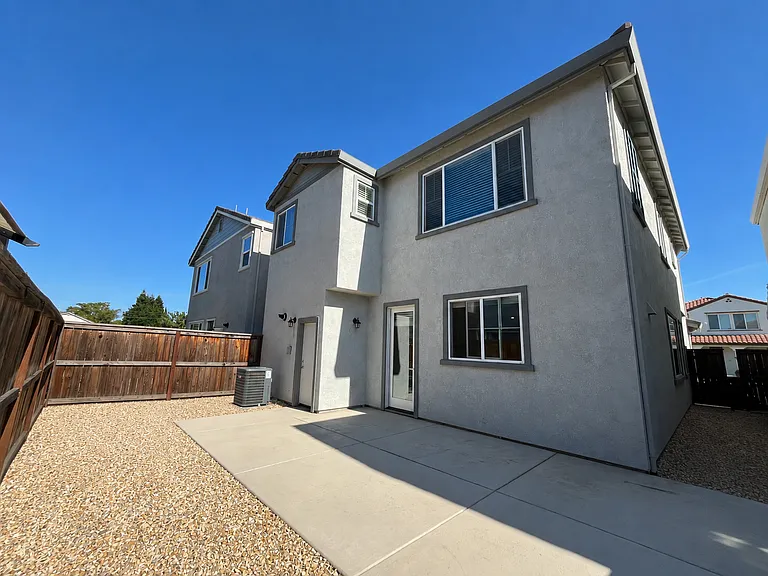2434 Buzz Aldrin Way — Photo 36