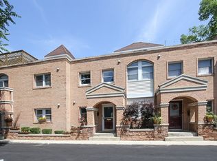 177 S York St APT B, Elmhurst, IL