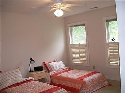 3rd image of 314 Stewart Dr