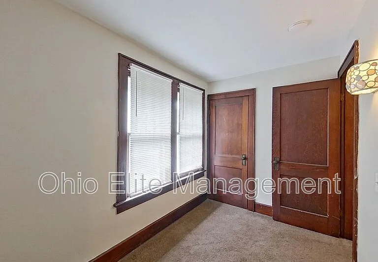 461 Reinhard Ave — Photo 6