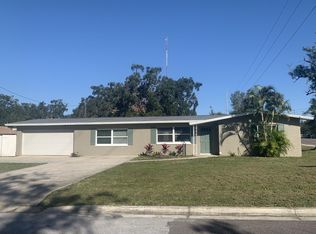 8911 79th Ave, Seminole, FL 33777