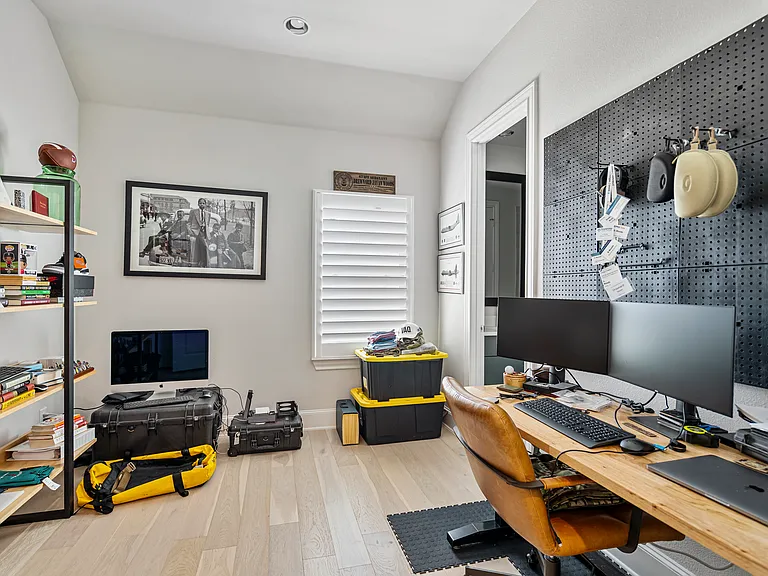 2157 Wenge Ln — Photo 11