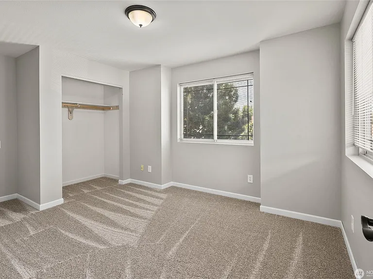502 E River Ave #B — Photo 15