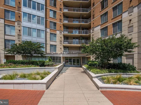 555 Massachusetts Ave NW APT 1414, Washington, DC 20001