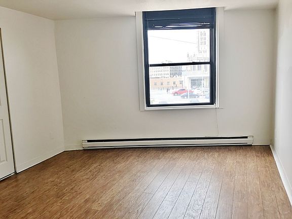 5th image of 214 S Highland Ave APT N
