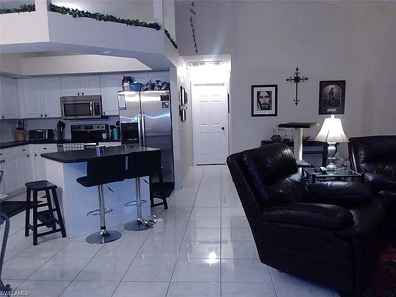 5th image of 502 NE 19th Ct
