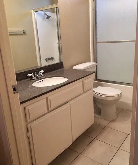 2204 S Beverly Glen Blvd — Photo 9