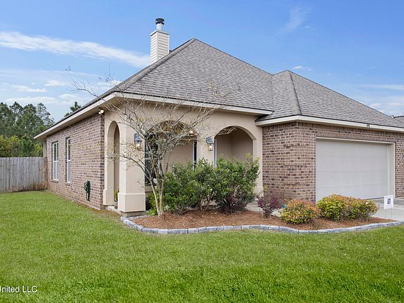 2nd image of 491 Palm Breeze Dr