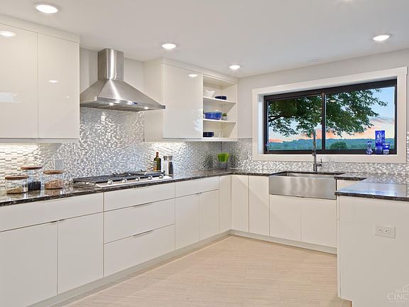 5th image of 2346 Wilmington Rd