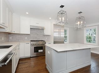 75 High St #2, Newton, MA 02464