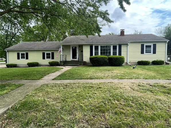 508 S Elm St, Monroe City, MO 63456