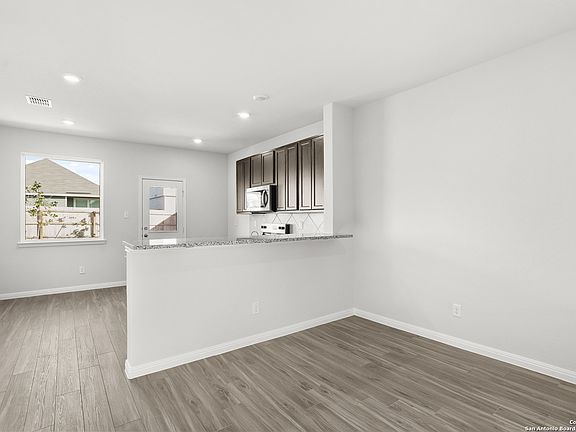 5th image of 10318 Liberty Grove