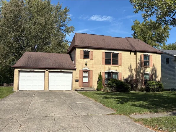 16 Brittany Dr, Amherst, NY 14228