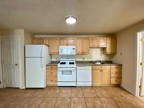 4th image of 62 Nason St #2