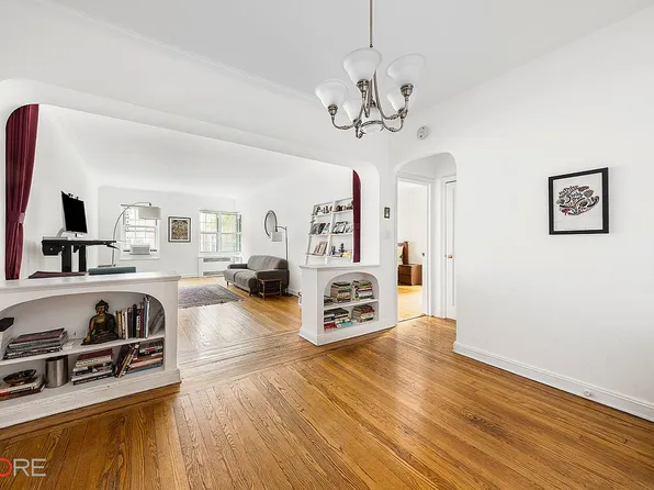 35-24 78th St APT B33, Jackson Heights, NY 11372