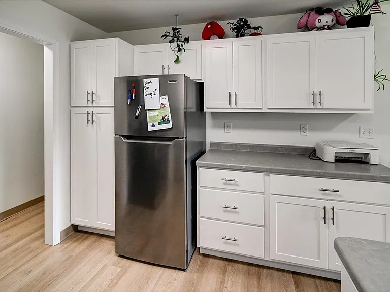 2305 McKenna Blvd — Photo 2