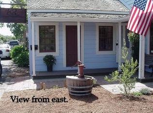 2261 Center St, Cambria, CA 93428