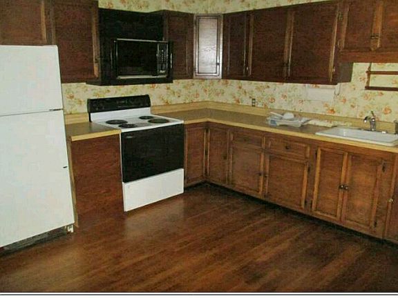 5th image of 500 E 36th St