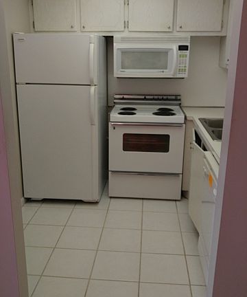 4th image of 4031 Berkshire B