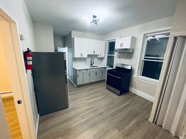474 River St #2G
