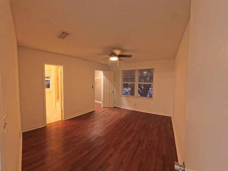 2319 N Congress Ave #28 — Photo 12