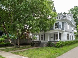 312 Woodmere Ave SE, Grand Rapids, MI 49506