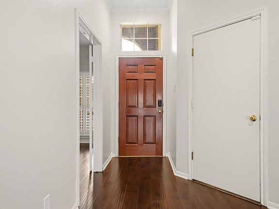 5th image of 7019 Brookfir Ln