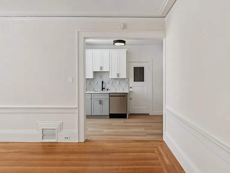 1370 Filbert St #1 — Photo 10