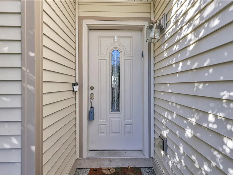 10025 Terra Ct SE — Photo 2