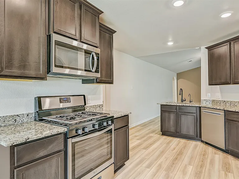 23144 Shakespeare Dr — Photo 9